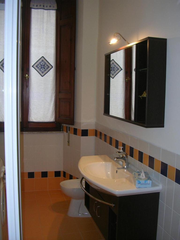 Ascoli Antica B&B อัสโกลีปิเชโน ภายนอก รูปภาพ