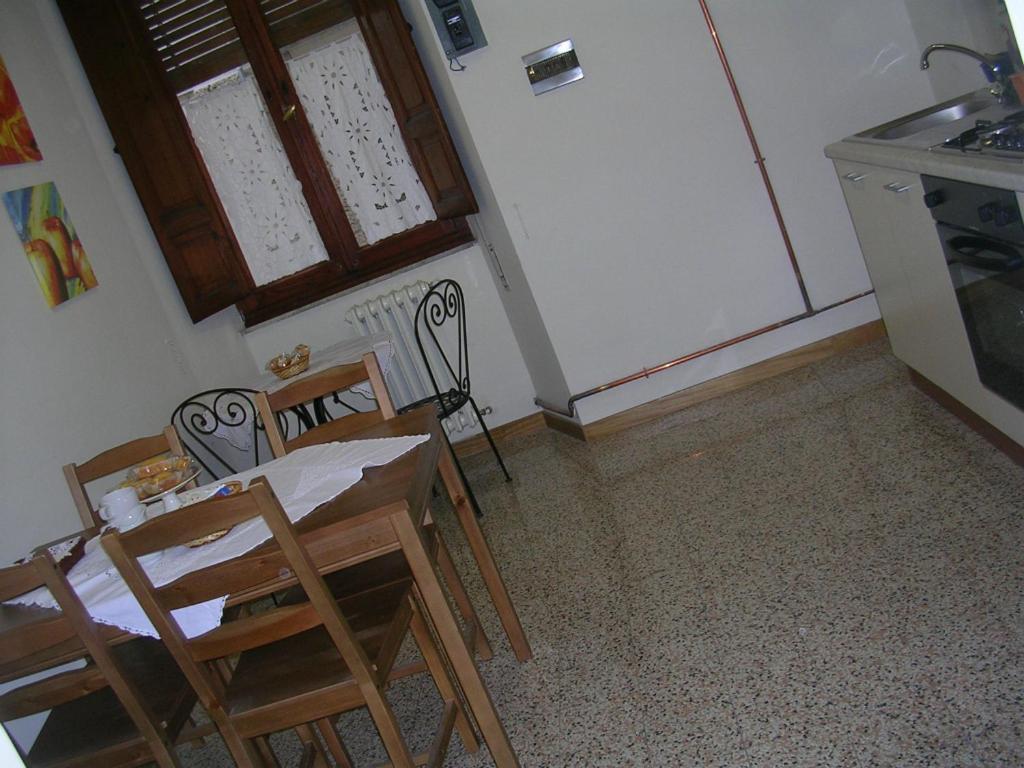 Ascoli Antica B&B อัสโกลีปิเชโน ภายนอก รูปภาพ